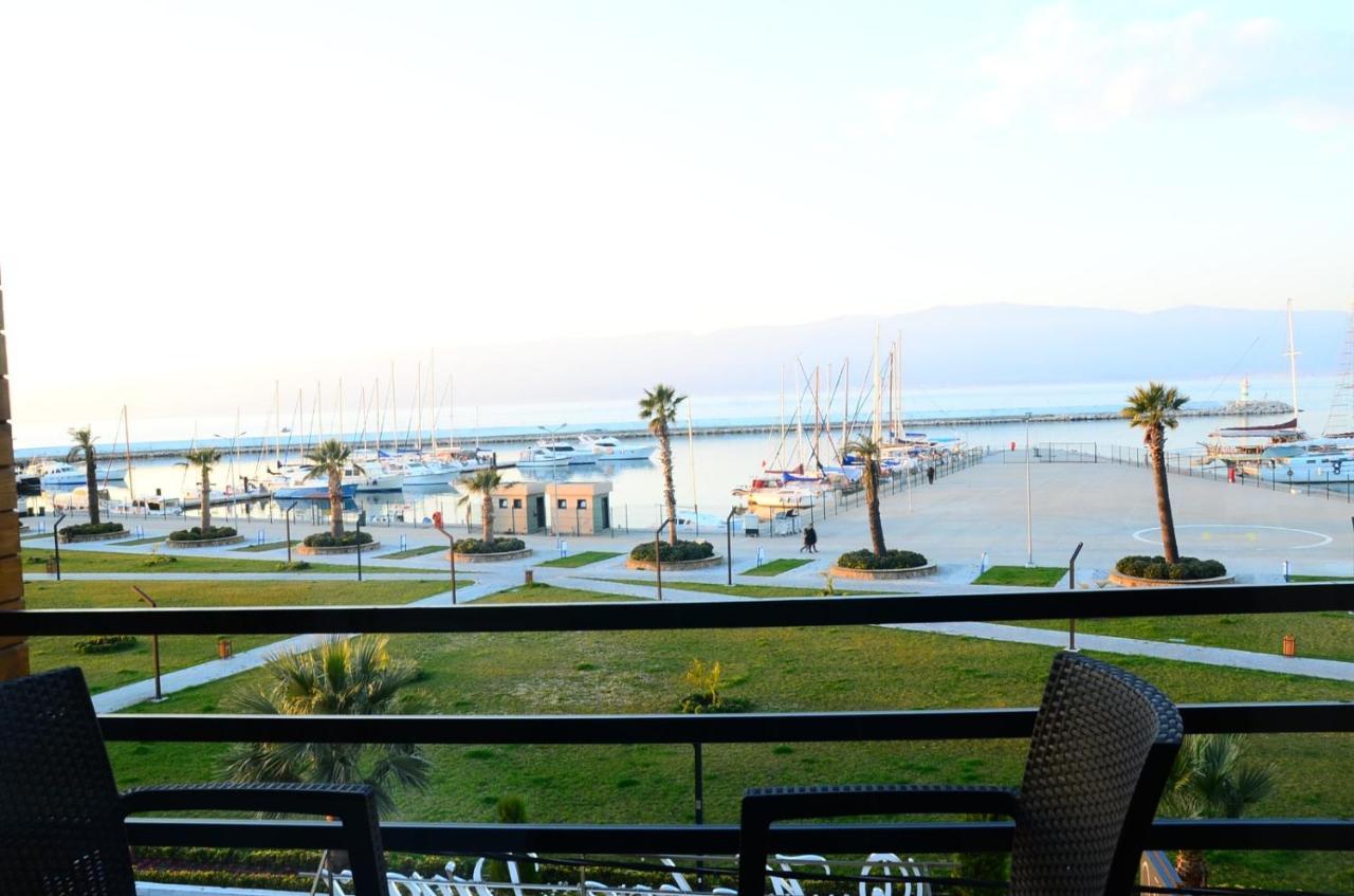 Burhaniye Marina Boutique Hotel エクステリア 写真