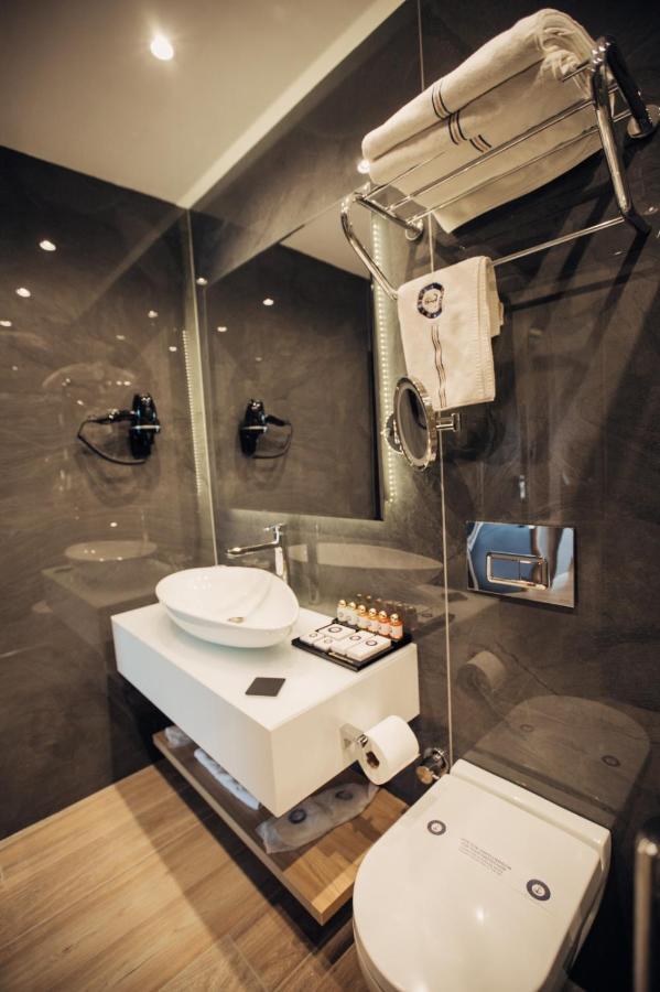 Burhaniye Marina Boutique Hotel エクステリア 写真