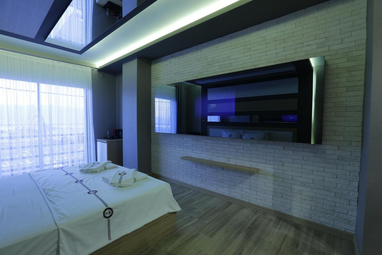 Burhaniye Marina Boutique Hotel エクステリア 写真